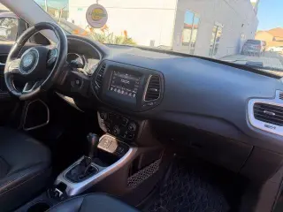 Jeep Compass 2021 Latitude SUV de 4 puertas