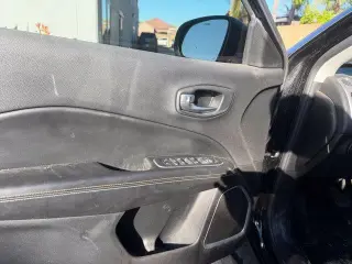 Jeep Compass 2021 Latitude SUV de 4 puertas