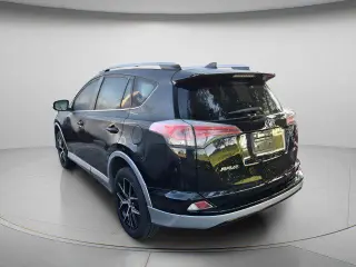 Toyota RAV4 2018 SE SUV de 4 puertas