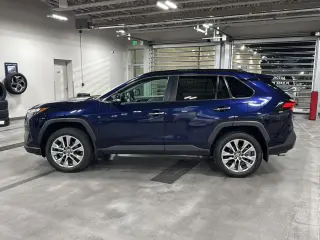 Toyota RAV4 2023 AWD Limited 4dr SUV