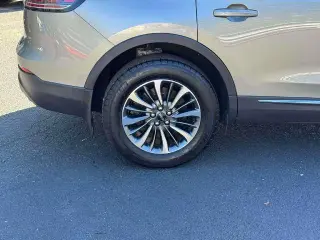 Lincoln Nautilus 2023 AWD Reserve 4dr SUV