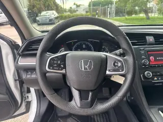 Honda Civic 2020 LX 4dr Sedán CVT