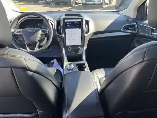 Ford Edge 2024 con tracción en las fouraz SEL 4dr SUV