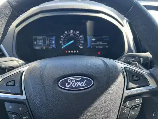 Ford Edge 2024 con tracción en las fouraz SEL 4dr SUV
