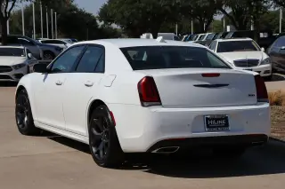 2021 Chrysler 300