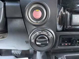 2023 Nissan Titan Pro-4X