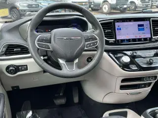 Chrysler Pacifica Híbrido 2022 Touring L 4dr Mini-Van