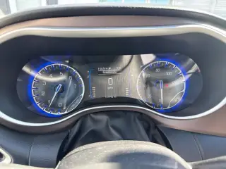 Chrysler Pacifica 2017 Touring-L 4dr Mini-Van