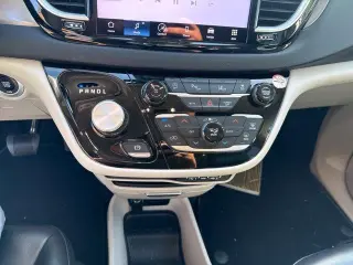Chrysler Pacifica 2023 Touring L 4dr Mini-Van