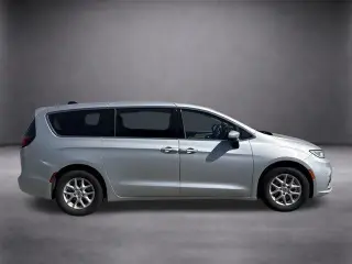 Chrysler Pacifica 2023 Touring L 4dr Mini-Van