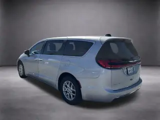 Chrysler Pacifica 2023 Touring L 4dr Mini-Van