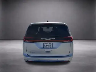 Chrysler Pacifica 2023 Touring L 4dr Mini-Van