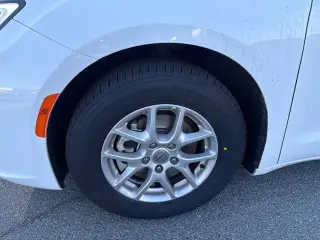 Chrysler Pacifica 2023 Touring L 4dr Mini-Van