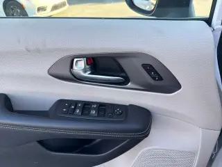 Chrysler Pacifica 2023 Touring L 4dr Mini-Van