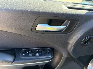 Dodge Charger 2022 SXT Sedán de 4 puertas