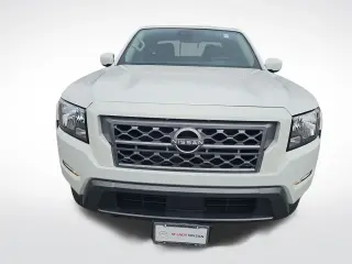 Nissan Frontier 2022 4x4 SV 4dr Crew Cab 6.1 ft. LB