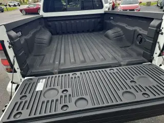 Nissan Frontier 2022 4x4 SV 4dr Crew Cab 6.1 ft. LB