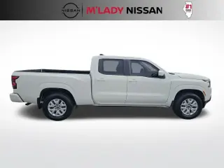 Nissan Frontier 2022 4x4 SV 4dr Crew Cab 6.1 ft. LB