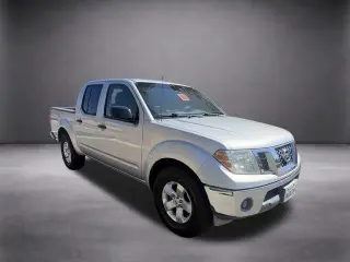 Nissan Frontier 2009 4x2 LE Crew Cab Short Bed 4dr 5A