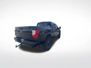 Nissan Titan 2021 4x4 SV 4dr Crew Cab 5.6 ft. SB