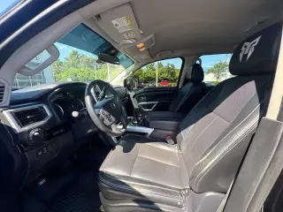 Nissan Titan 2021 4x4 SV 4dr Crew Cab 5.6 ft. SB