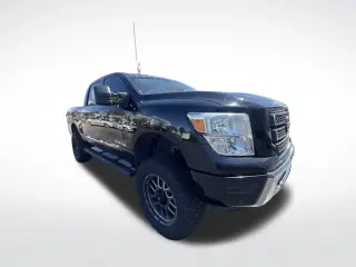 Nissan Titan 2021 4x4 SV 4dr Crew Cab 5.6 ft. SB