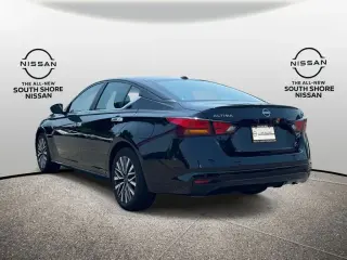 Nissan Altima 2025 2.5 SV 4dr Sedán