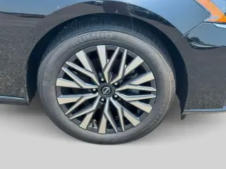 Nissan Altima 2025 2.5 SV 4dr Sedán