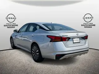 Nissan Altima 2024 2.5 SV 4dr Sedán