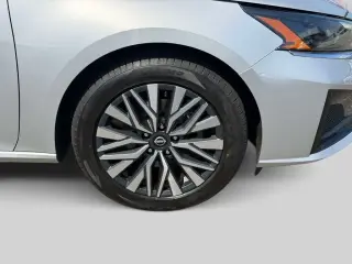 Nissan Altima 2024 2.5 SV 4dr Sedán