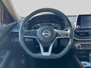 Nissan Altima 2024 2.5 SV 4dr Sedán