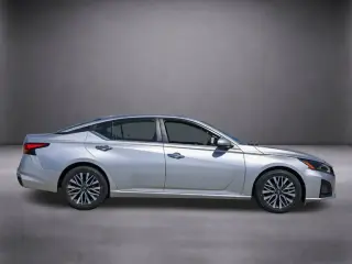 Nissan Altima 2023 2.5 SV 4dr Sedán