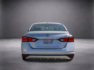 Nissan Altima 2023 2.5 SV 4dr Sedán