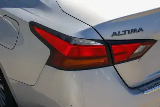 Nissan Altima 2023 2.5 SV 4dr Sedán