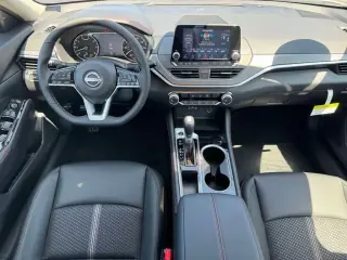 Nissan Altima 2025 2.5 SR 4dr Sedán