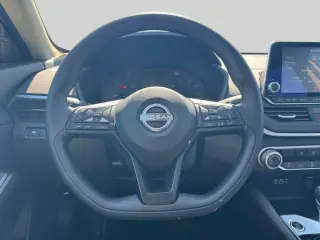 Nissan Altima 2025 2.5 S 4dr Sedán