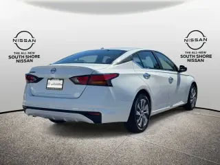 Nissan Altima 2025 2.5 S 4dr Sedán