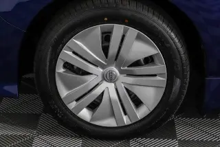 Nissan LEAF 2025 S 4 puertas Hatchback
