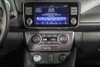 Nissan LEAF 2025 S 4 puertas Hatchback