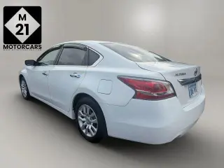 Nissan Altima 2015 2.5 4dr Sedán