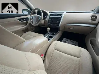 Nissan Altima 2015 2.5 4dr Sedán
