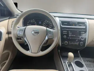 Nissan Altima 2015 2.5 4dr Sedán