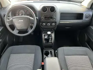Jeep Compass 2010 Latitude 4 SUV