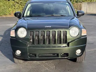 Jeep Compass 2010 Latitude 4 SUV