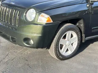 Jeep Compass 2010 Latitude 4 SUV