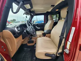 Jeep Wrangler Unlimited 2011 4x4 Sahara 4dr SUV