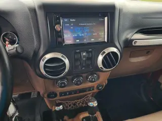 Jeep Wrangler Unlimited 2011 4x4 Sahara 4dr SUV