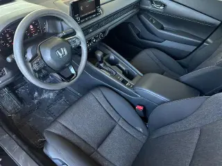 Honda Accord 2025 LX 4dr Sedán