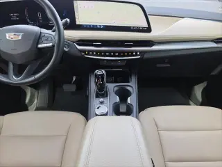 Cadillac XT4 2024 Luxury 4 puertas Crossover