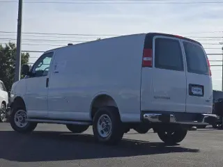 GMC Savana 2025 2500 3dr Cargo Van